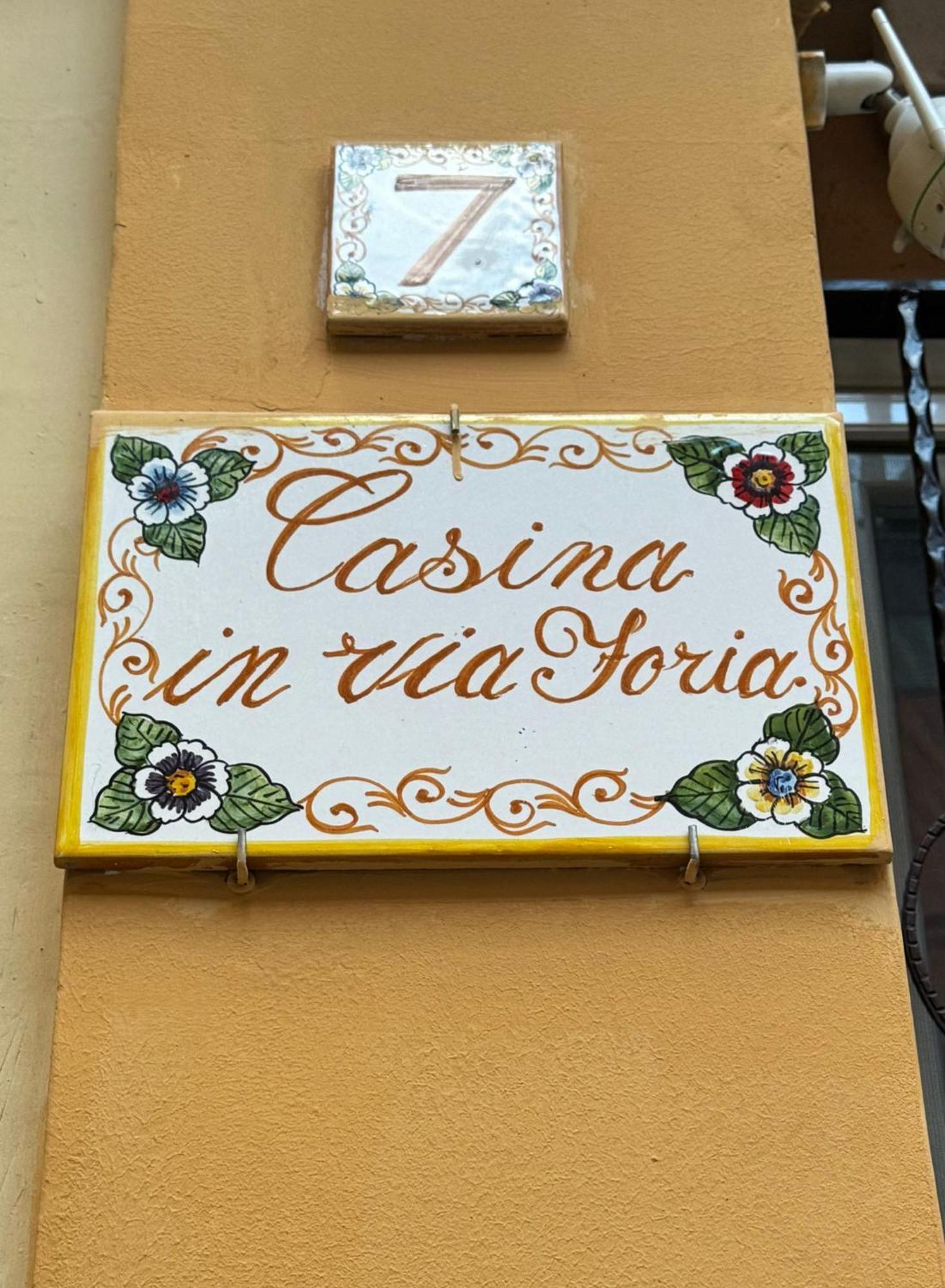 Casina Via Foria Napels