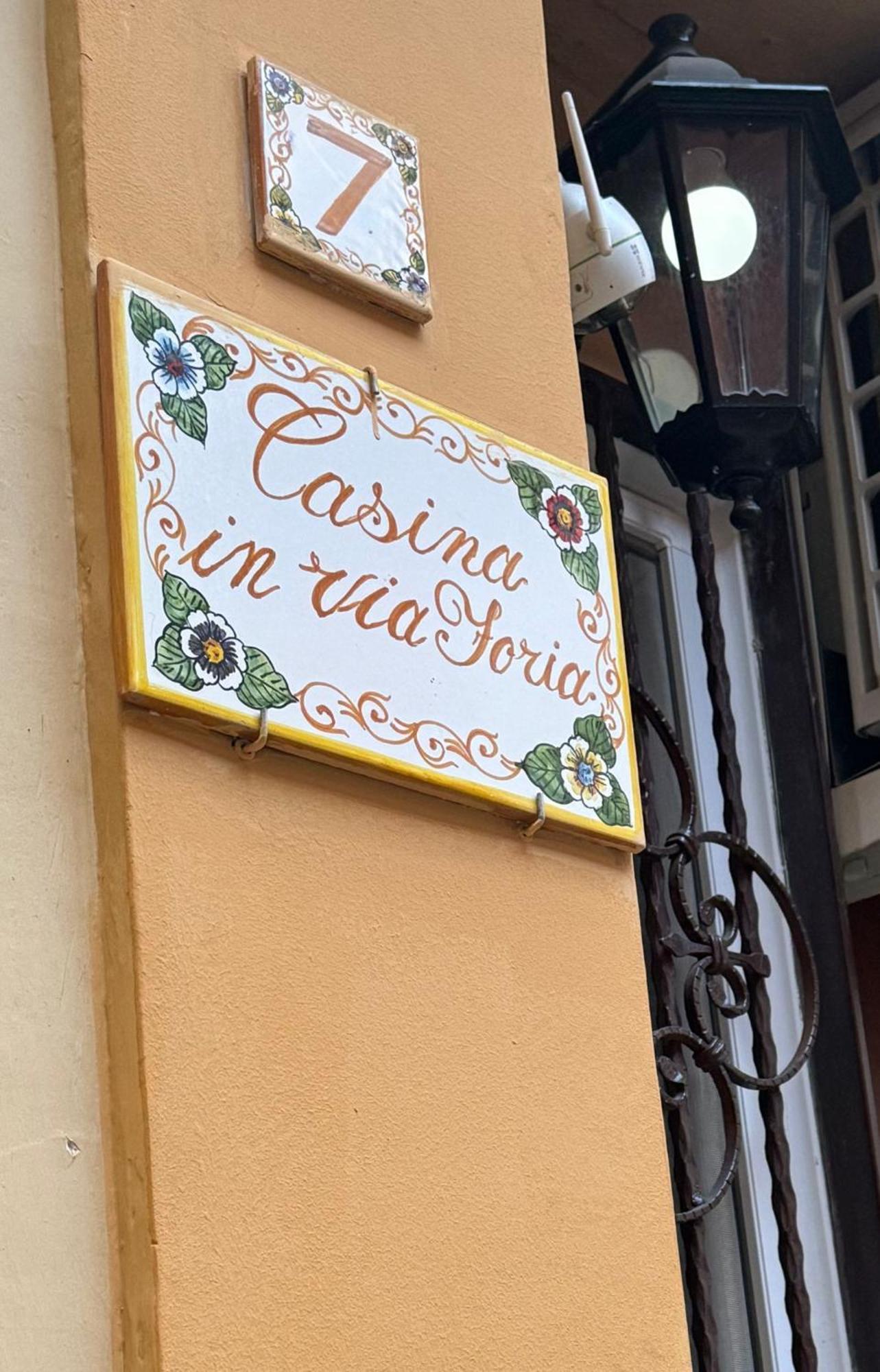 Casina Via Foria Couette-café *